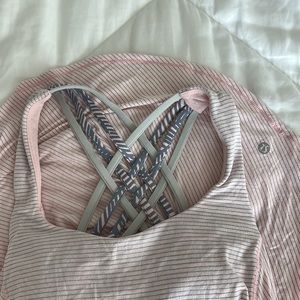 Lululemon tank with built-in sports bra